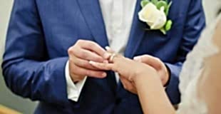 Dış mekan düğün fotoğrafları çekerken…